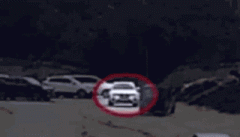 昨晚二环上轿车自燃大火冲天！有爆炸声！晨安